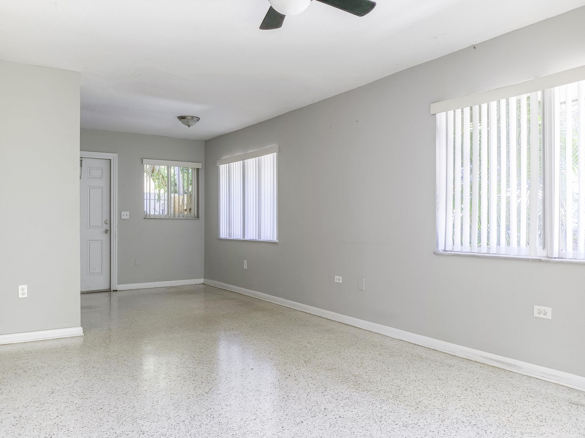 305 S Federal Highway, Unit 1, Lake Worth Beach, FL 33460 Photo