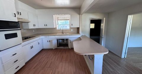 842 W Los Felis Ave, Stockton, CA 95210 Photo