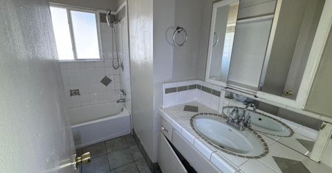 842 W Los Felis Ave, Stockton, CA 95210 Photo