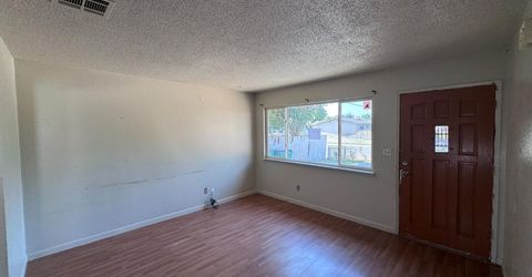 842 W Los Felis Ave, Stockton, CA 95210 Photo