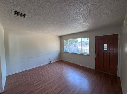 842 W Los Felis Ave, Stockton, CA 95210 Photo