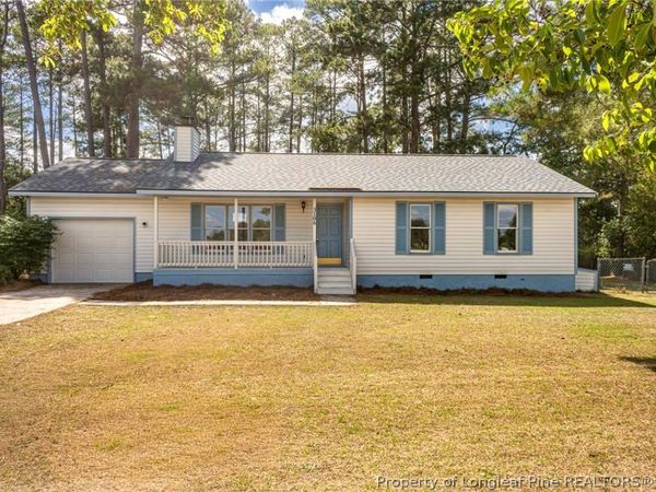 3106 Sommer Drive, Hope Mills, NC 28348