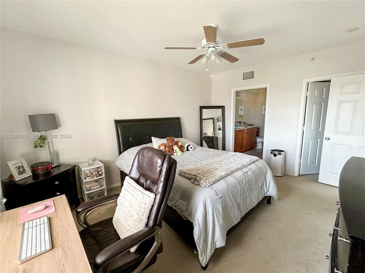 6458 Emerald Dunes Dr, Unit 303, West Palm Beach, FL 33411 Photo