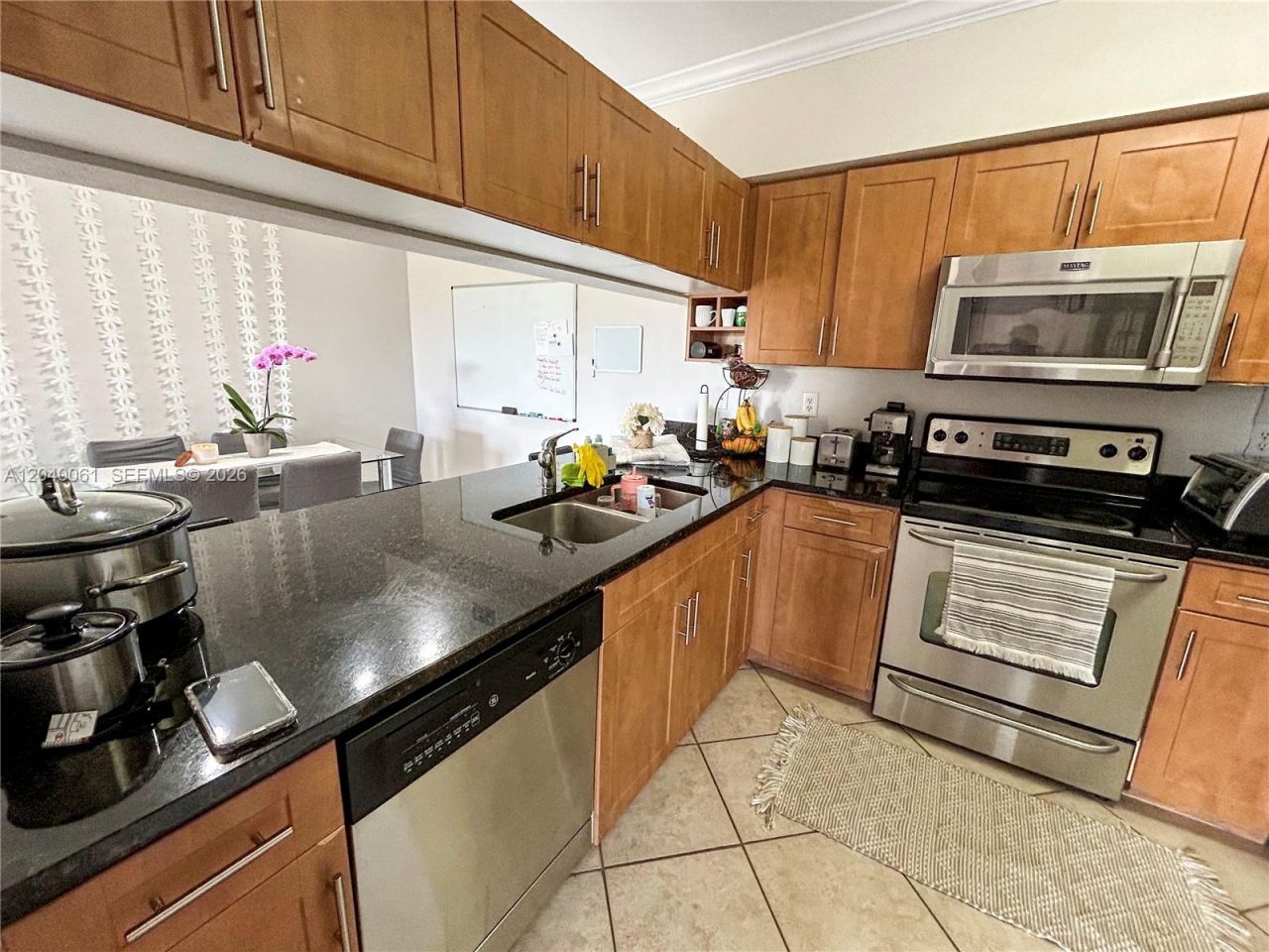6458 Emerald Dunes Dr, Unit 303, West Palm Beach, FL 33411 Photo