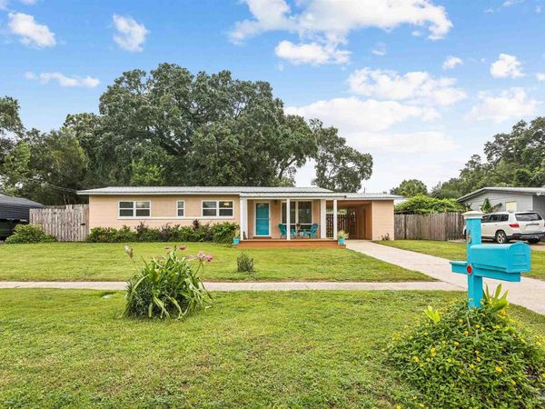 6 Gamwell Rd, Pensacola, FL 32506
