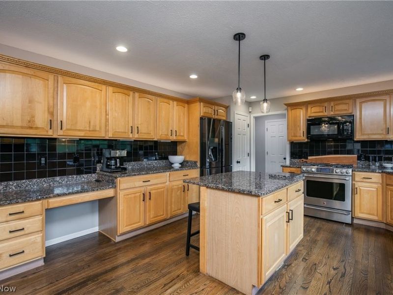 506 Brentwood Boulevard, Akron, OH 44321 Photo 20