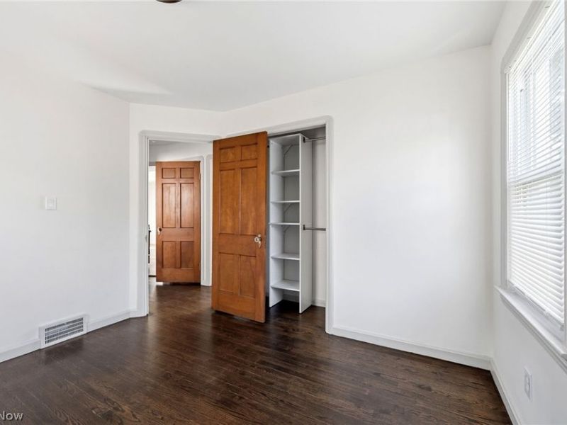 14325 Birchwood Avenue, Cleveland, OH 44111 Photo 14