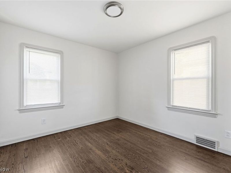 14325 Birchwood Avenue, Cleveland, OH 44111 Photo 16