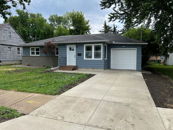 1405 W Clark Street , Albert Lea, MN 56007