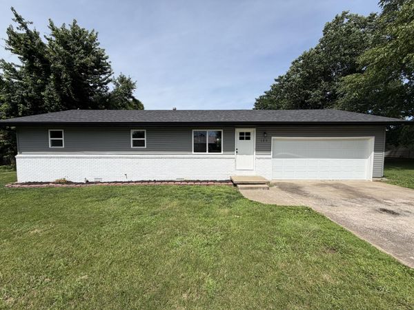 125 N Grand Prairie Drive, Willard, MO 65781