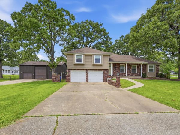 2020 S Eastwood Road, Joplin, MO 64801