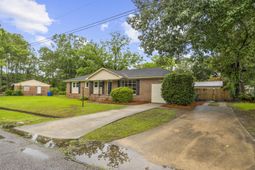 1810 Wedgefield Road photo 4