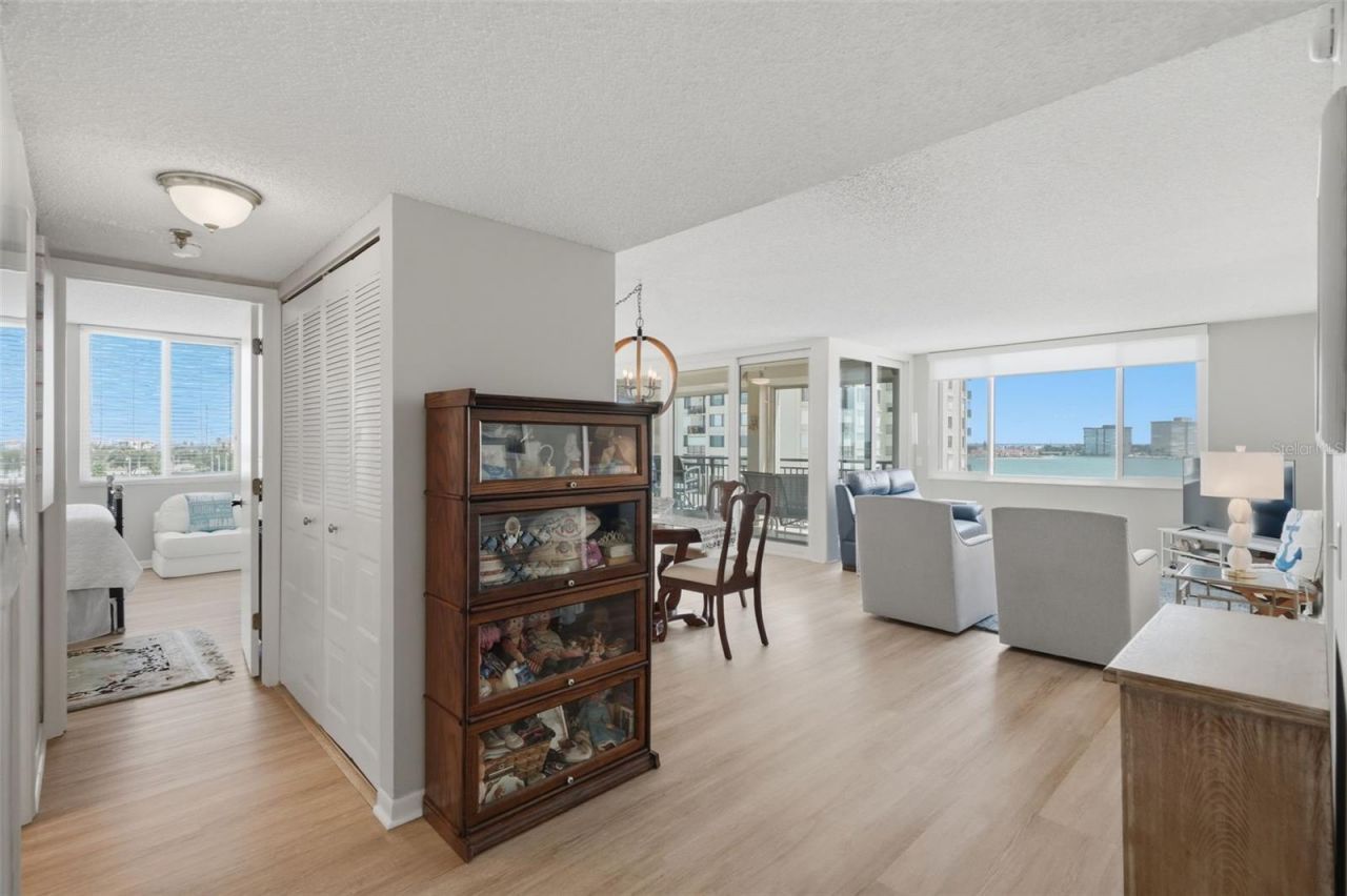 6372 Palma Del Mar Boulevard S, Unit 606, Saint Petersburg, FL 33715 Photo