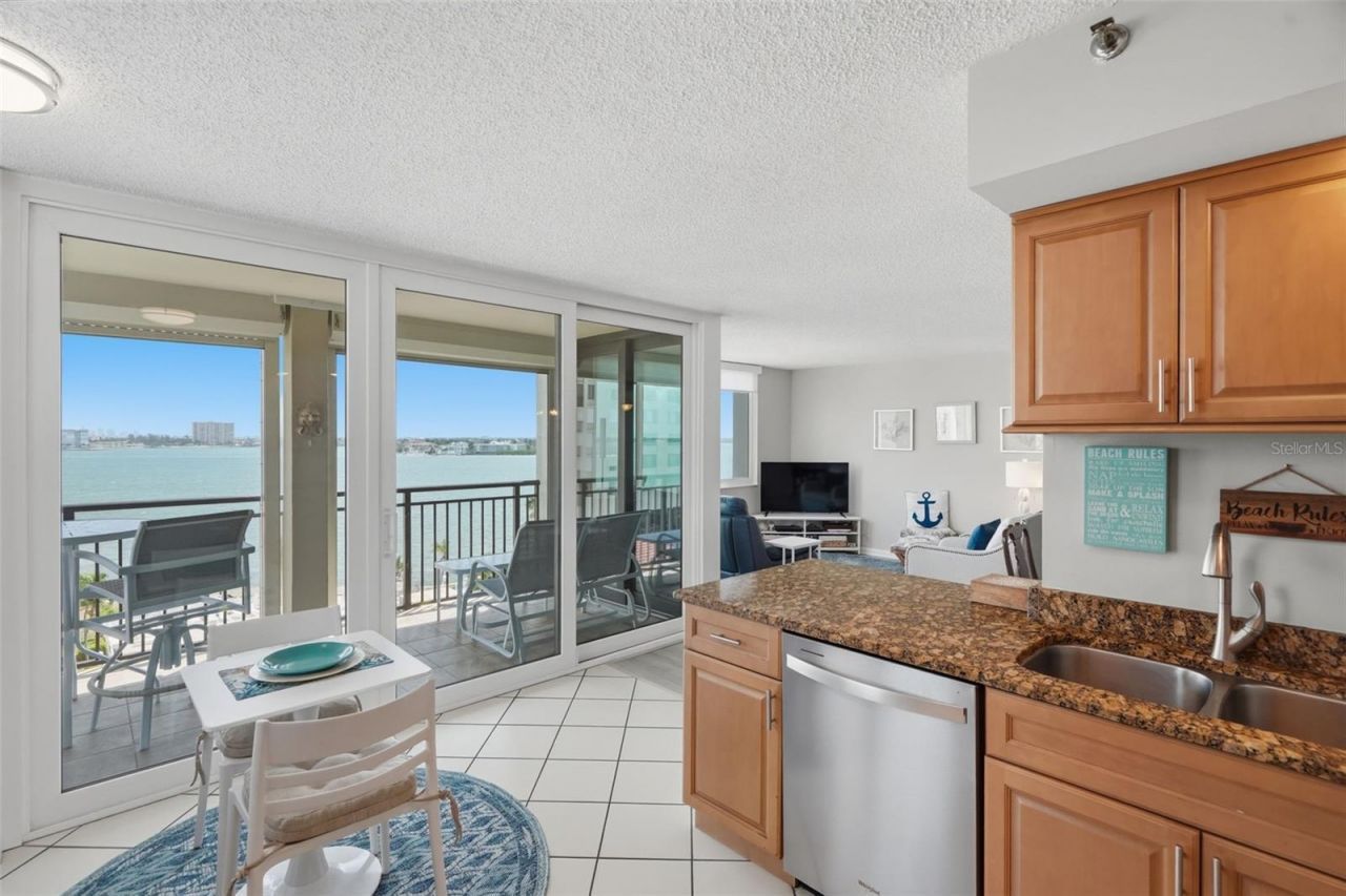 6372 Palma Del Mar Boulevard S, Unit 606, Saint Petersburg, FL 33715 Photo