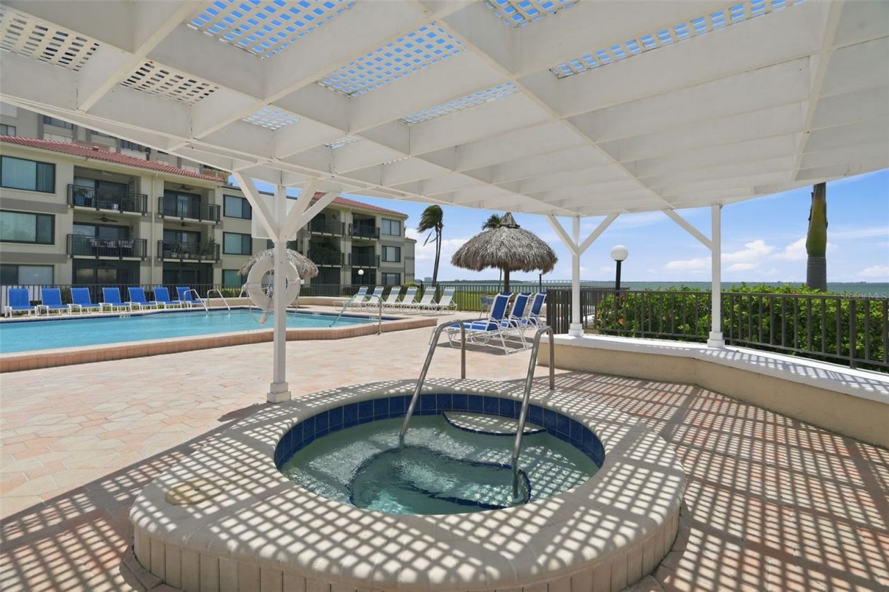 6372 Palma Del Mar Boulevard S, Unit 606, Saint Petersburg, FL 33715 Photo
