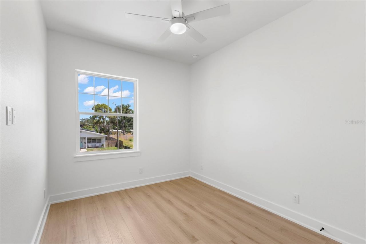 1868 Mississippi Avenue Ne, Saint Petersburg, FL 33703 Photo