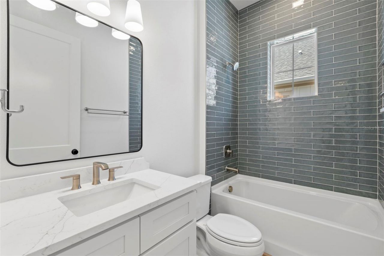 1868 Mississippi Avenue Ne, Saint Petersburg, FL 33703 Photo