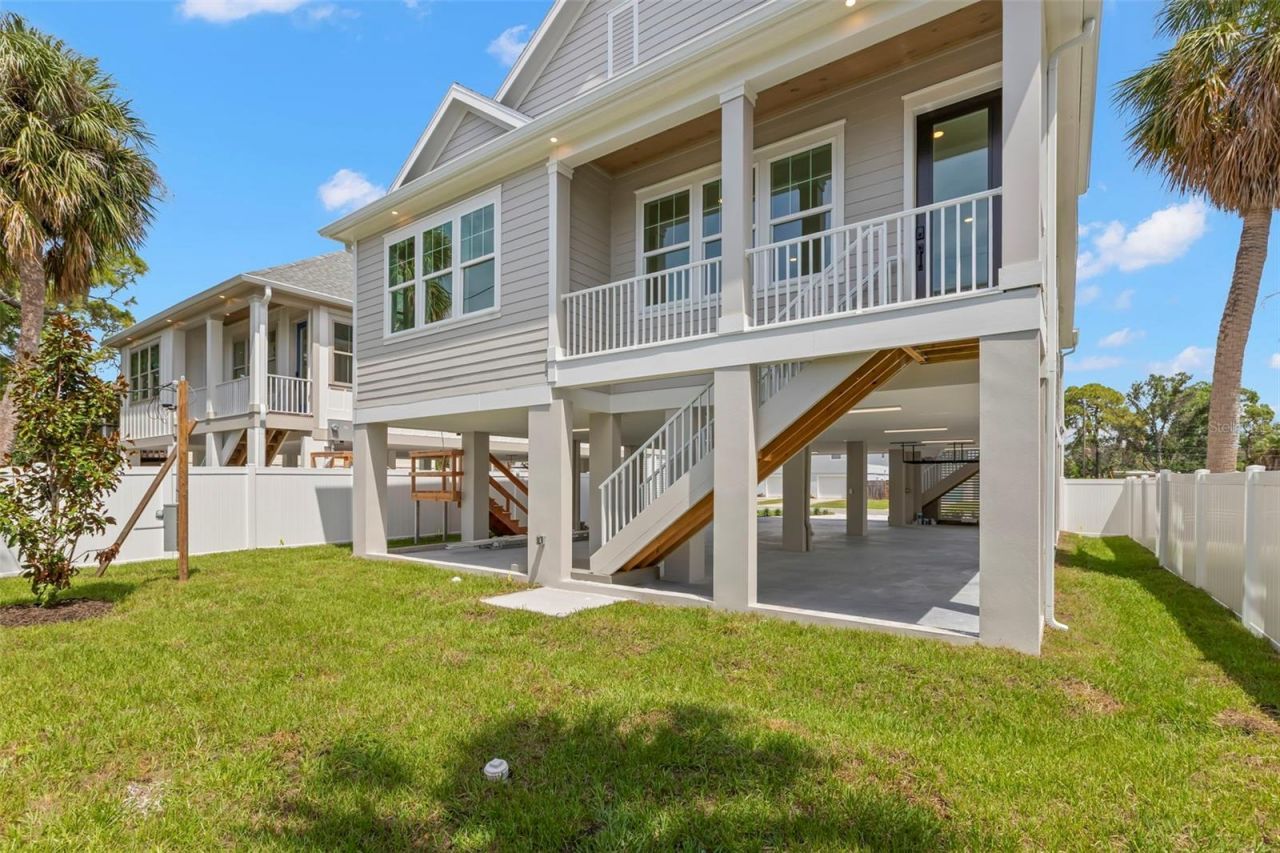 1868 Mississippi Avenue Ne, Saint Petersburg, FL 33703 Photo