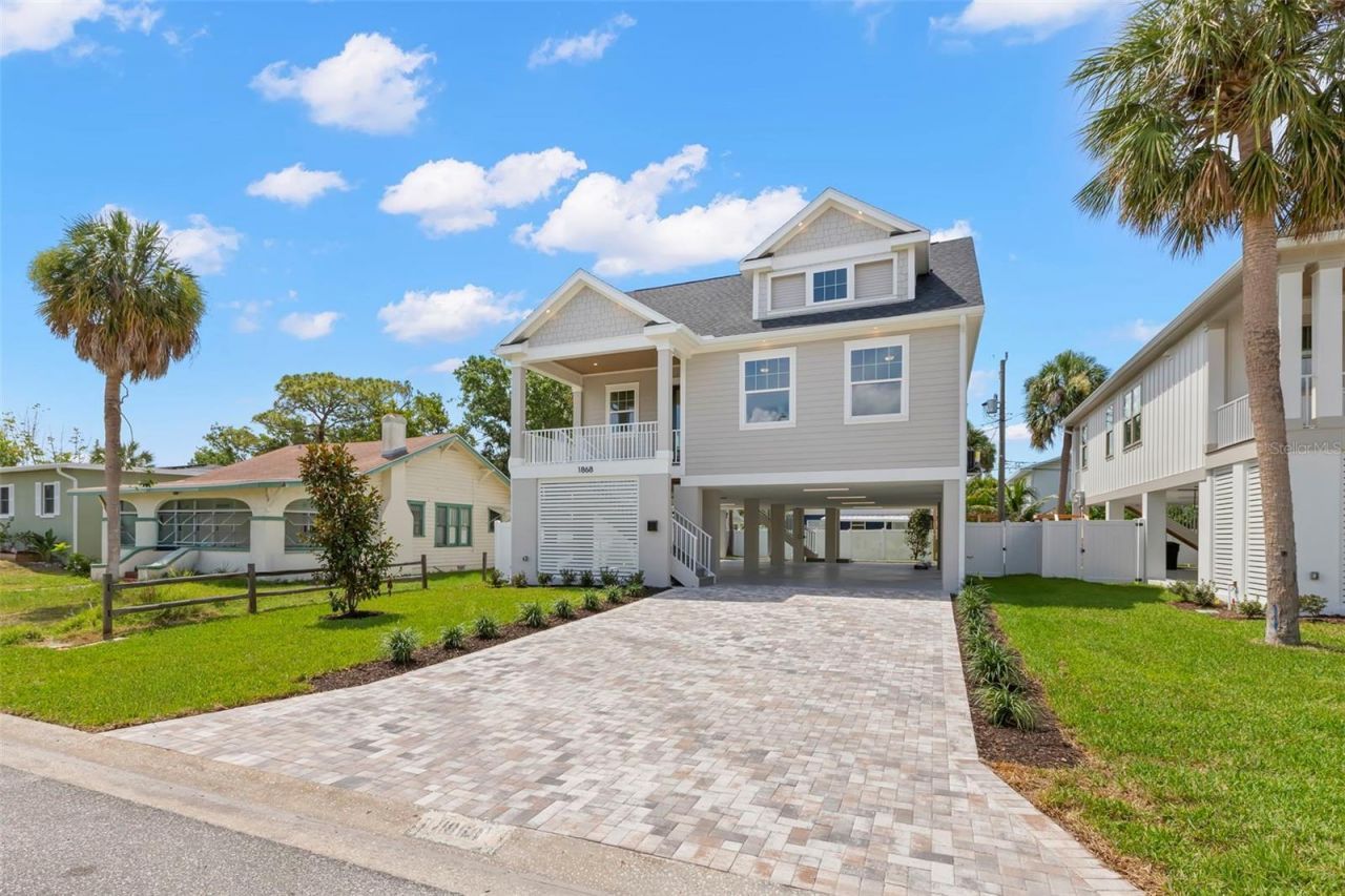 1868 Mississippi Avenue Ne, Saint Petersburg, FL 33703 Photo