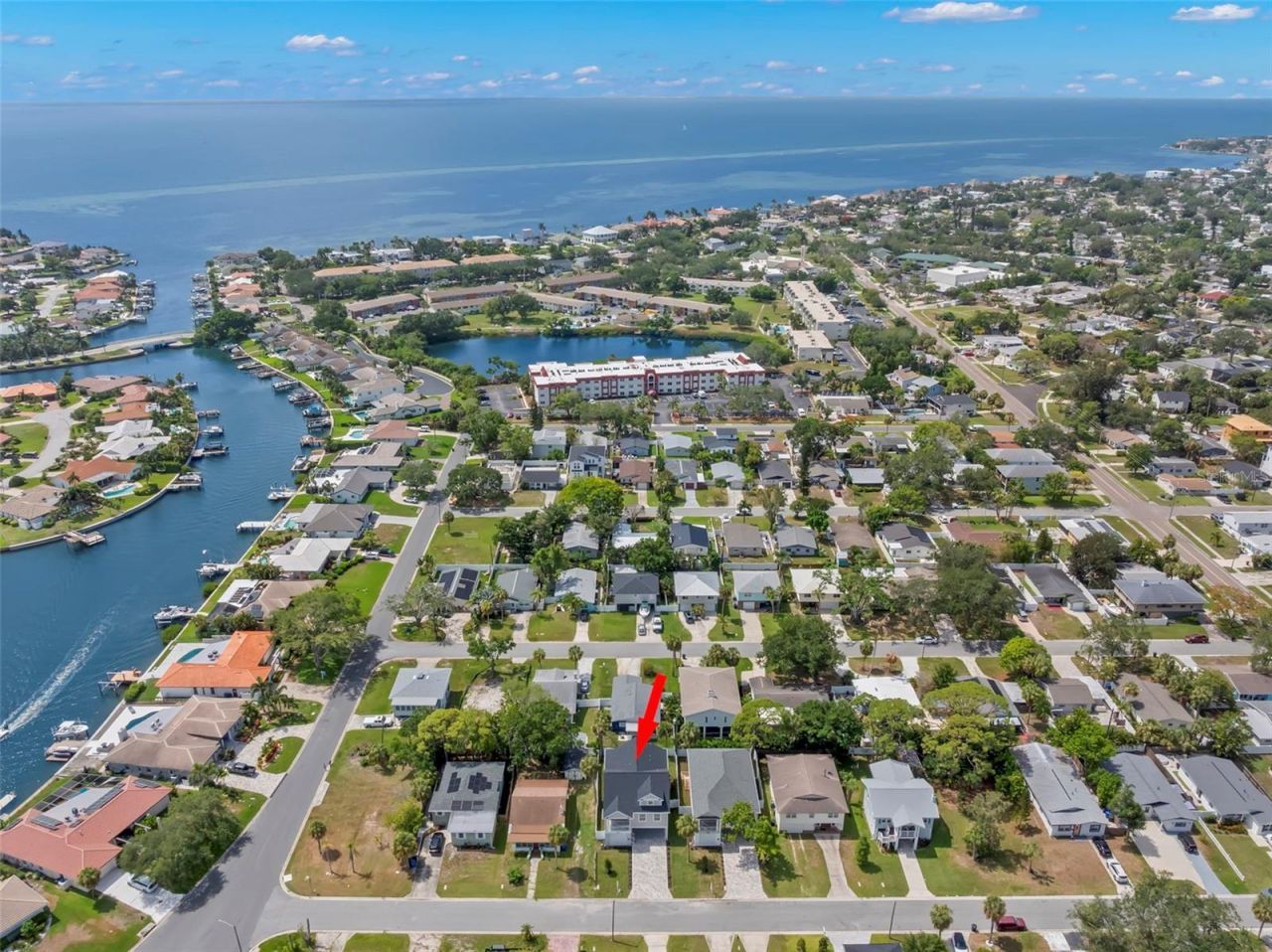 1868 Mississippi Avenue Ne, Saint Petersburg, FL 33703 Photo
