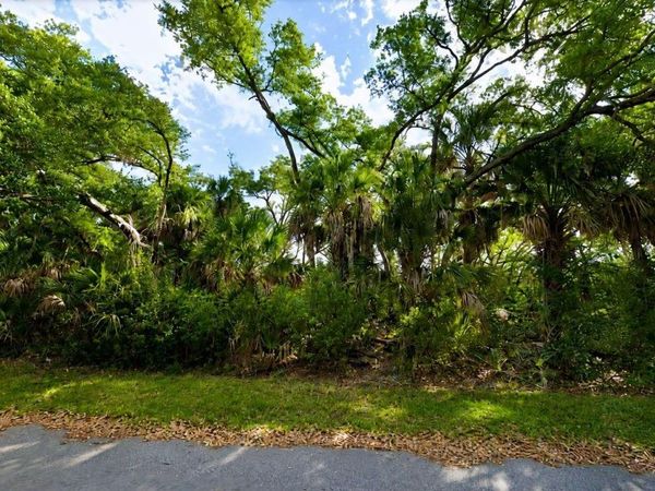 1480 CANTERBURY LANE , PORT CHARLOTTE, FL 33953