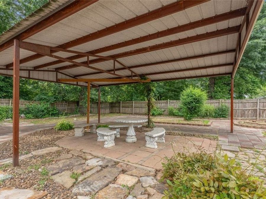 Property Image 38