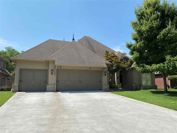 8664 E 103rd Street, Tulsa, OK 74133