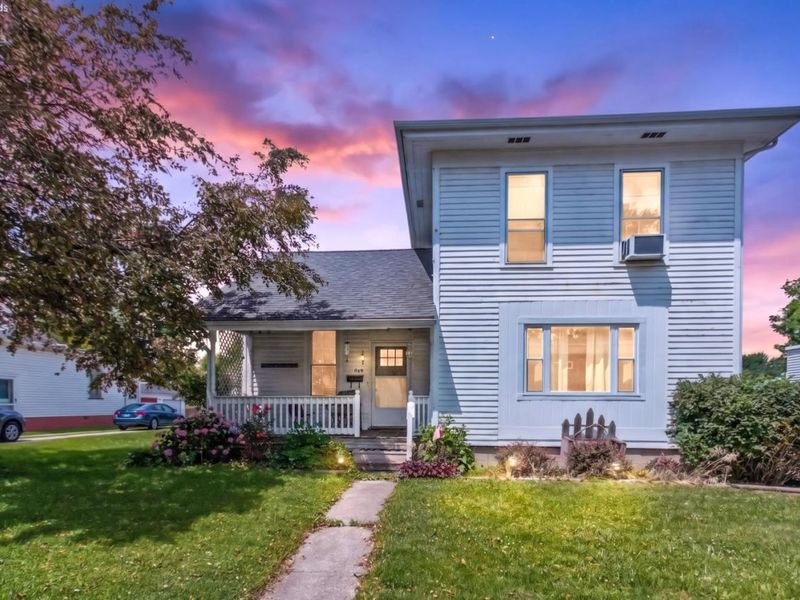 909 Maple Street, Bucyrus, OH 44820 Photo 2