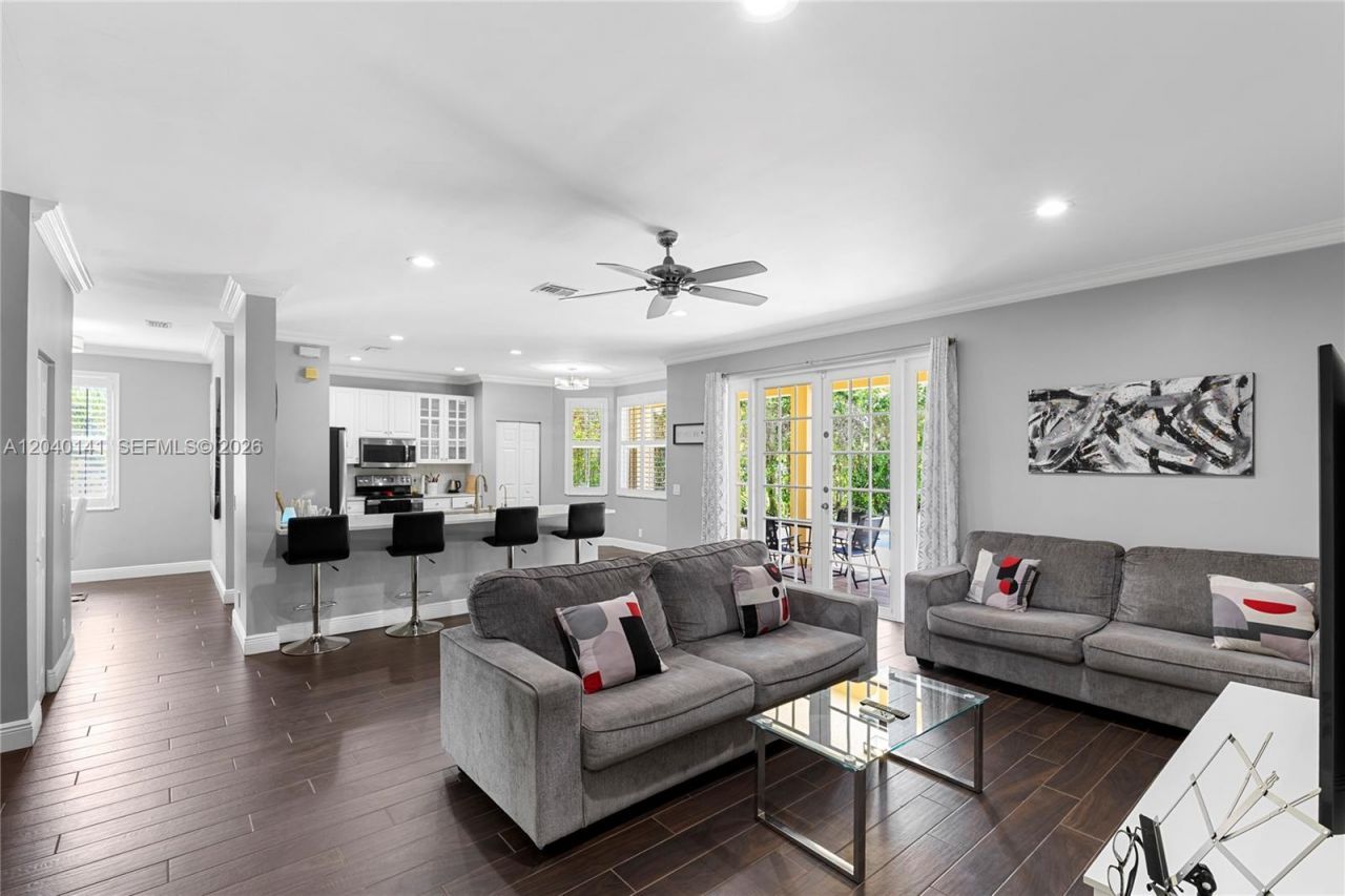 4228 Laurel Ridge Cir, Weston, FL 33331 Photo