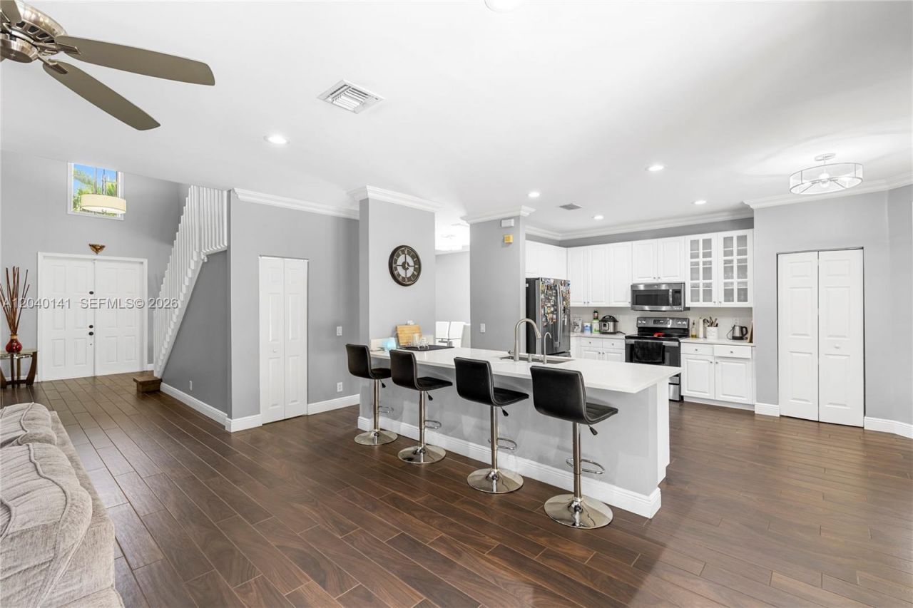 4228 Laurel Ridge Cir, Weston, FL 33331 Photo