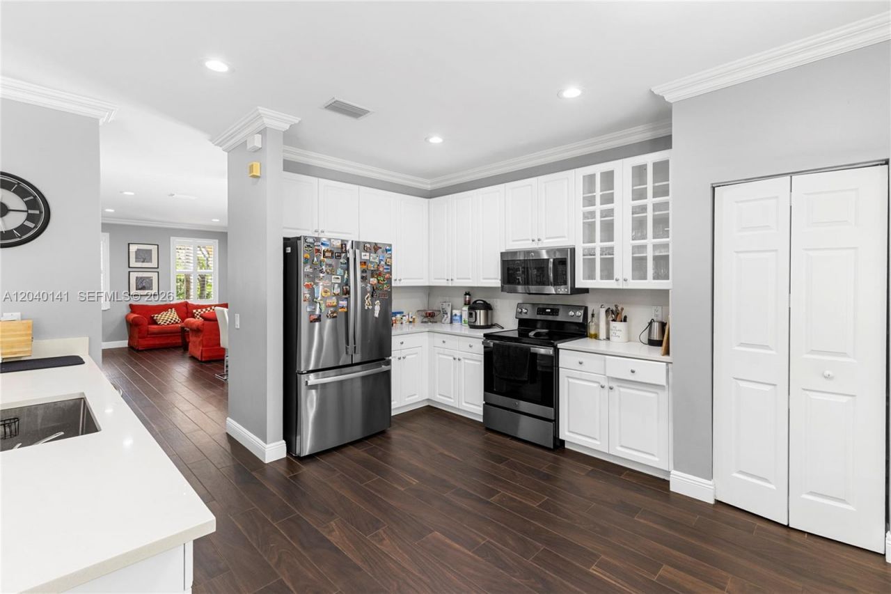4228 Laurel Ridge Cir, Weston, FL 33331 Photo