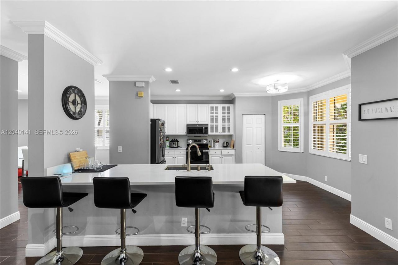 4228 Laurel Ridge Cir, Weston, FL 33331 Photo