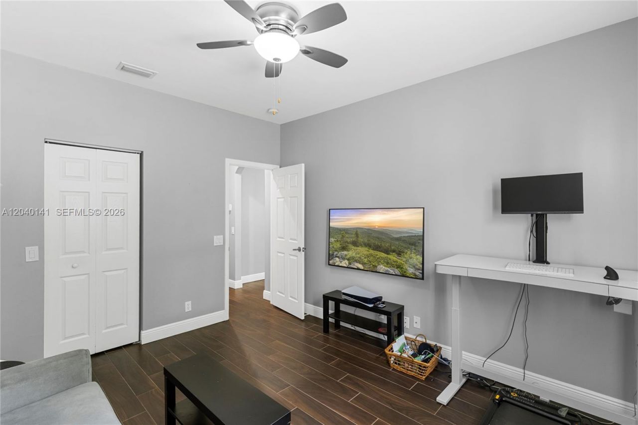 4228 Laurel Ridge Cir, Weston, FL 33331 Photo