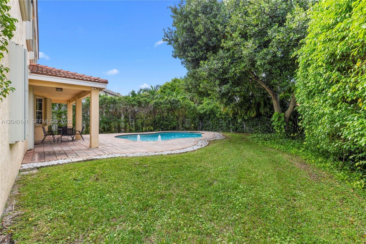 4228 Laurel Ridge Cir, Weston, FL 33331 Photo