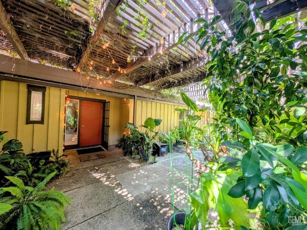 5921 Margaret Court, Bakersfield, CA 93306