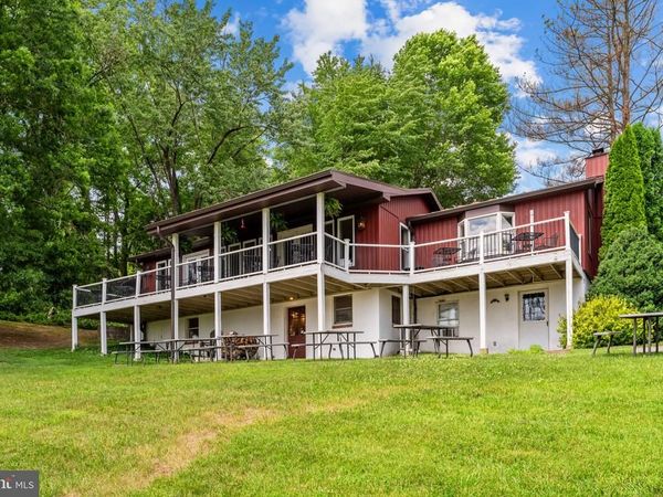72 CHRISTMAS TREE LANE, WASHINGTON, VA 22747