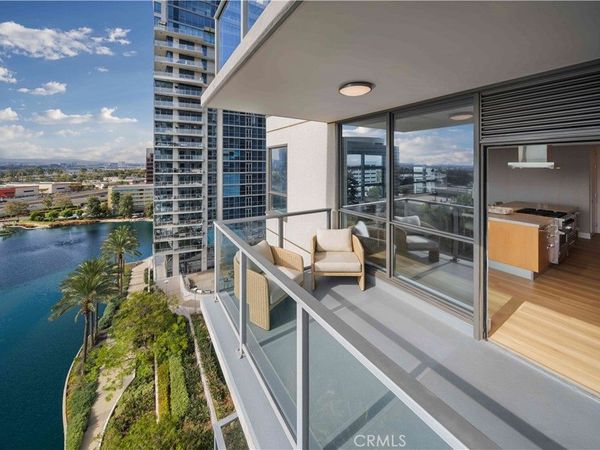 9 MacArthur Place, Unit 903, Santa Ana, CA 92707