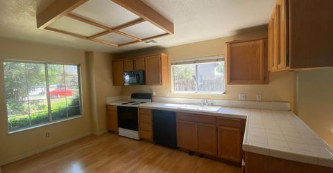 811 Dove Ln, Ione, CA 95640 Photo