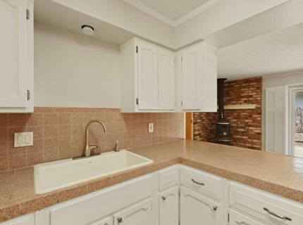 8 N Cambridge Dr, Lodi, CA 95242 Photo