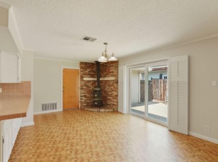 8 N Cambridge Dr, Lodi, CA 95242 Photo