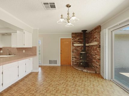 8 N Cambridge Dr, Lodi, CA 95242 Photo