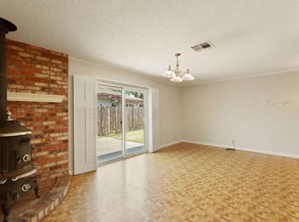 8 N Cambridge Dr, Lodi, CA 95242 Photo