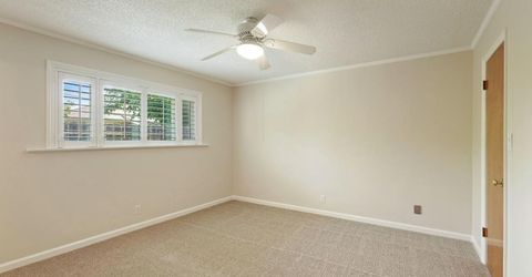 8 N Cambridge Dr, Lodi, CA 95242 Photo