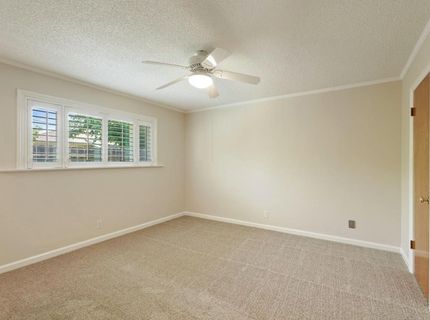 8 N Cambridge Dr, Lodi, CA 95242 Photo
