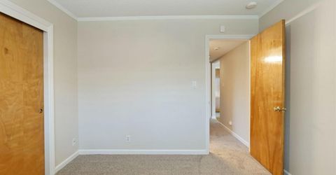 8 N Cambridge Dr, Lodi, CA 95242 Photo