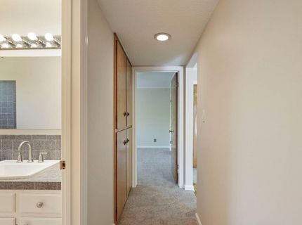 8 N Cambridge Dr, Lodi, CA 95242 Photo