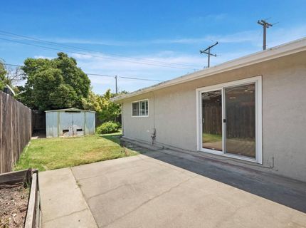 8 N Cambridge Dr, Lodi, CA 95242 Photo