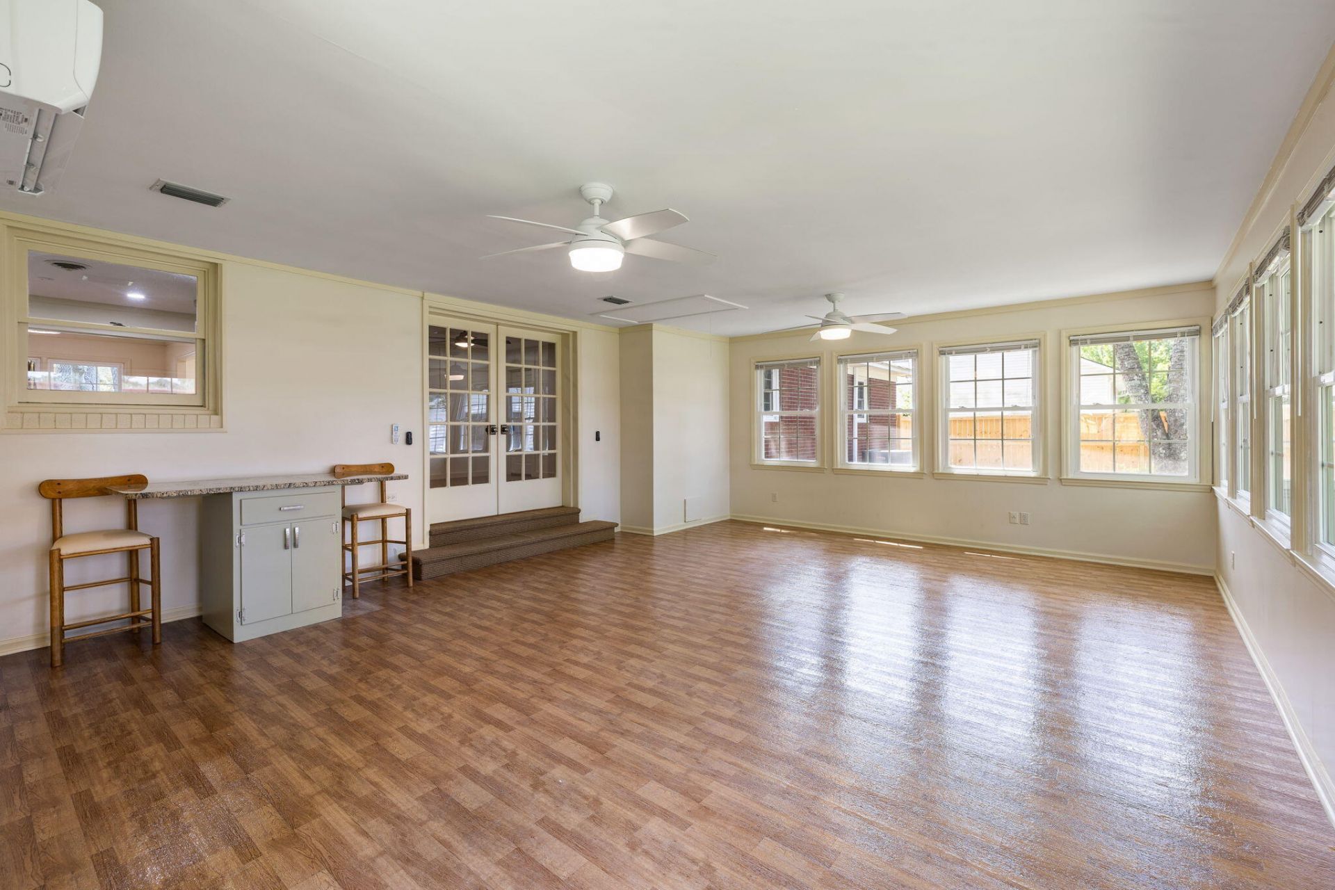 1335 Old Colony Road Photo 12