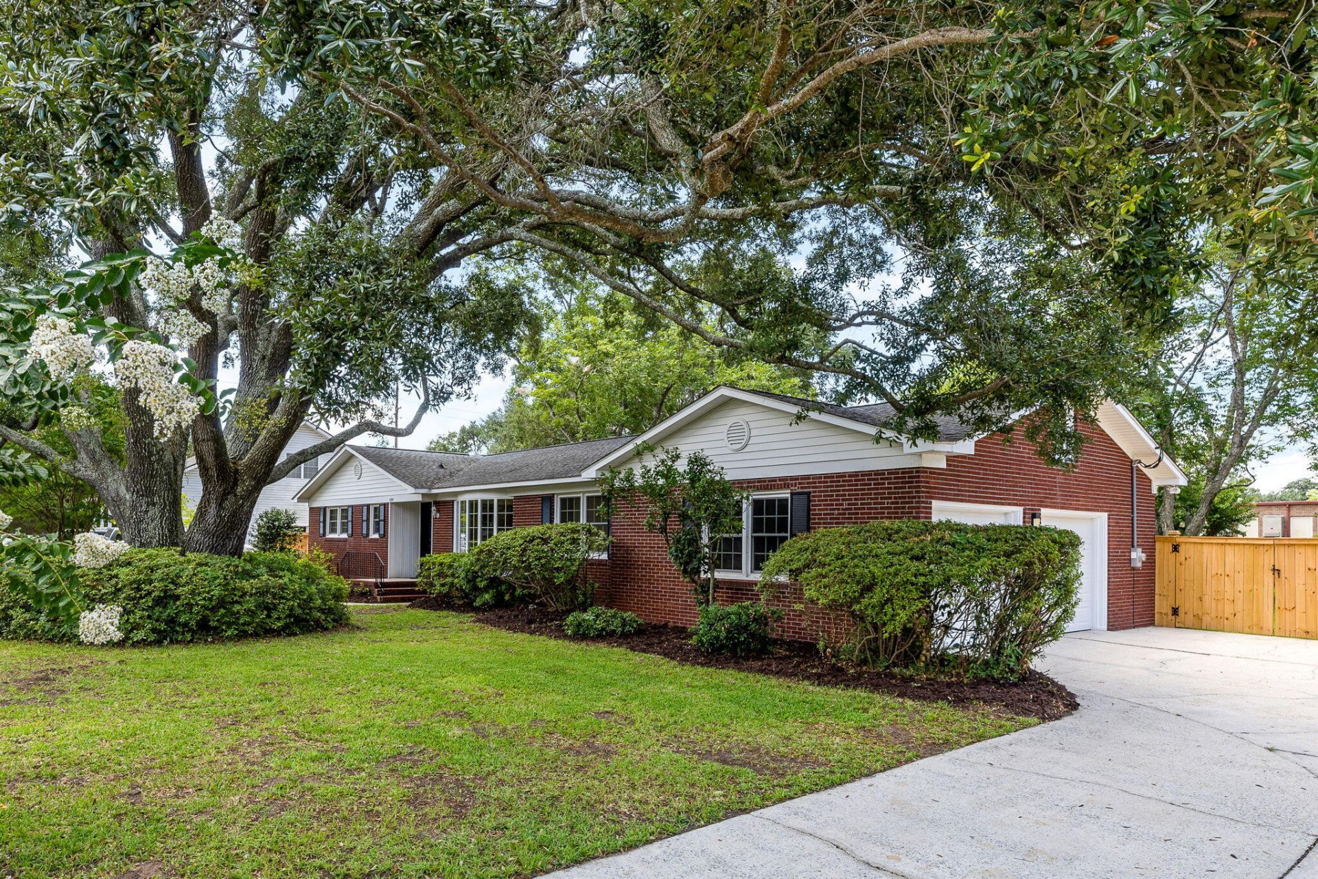 1335 Old Colony Road Photo 31