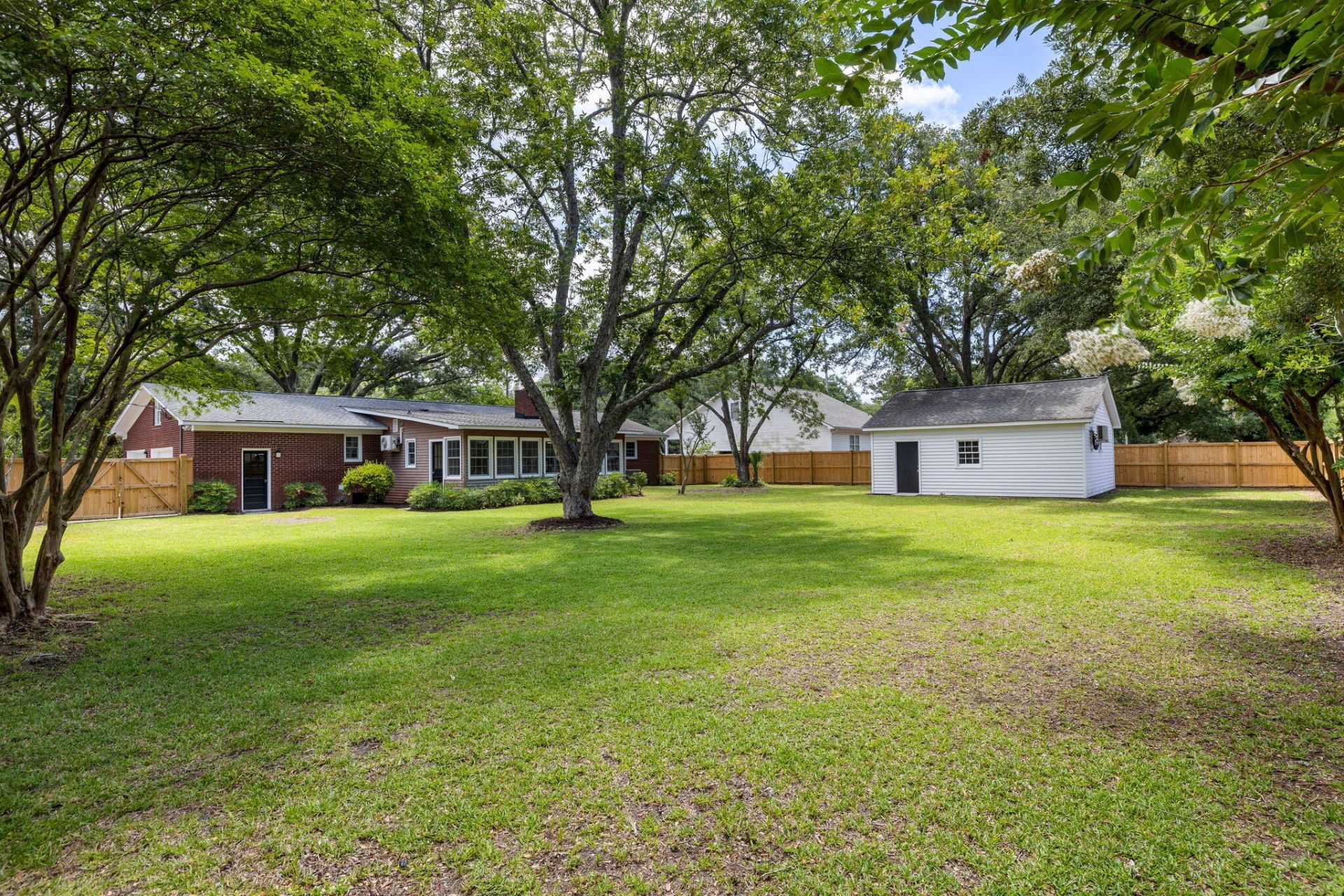 1335 Old Colony Road Photo 36